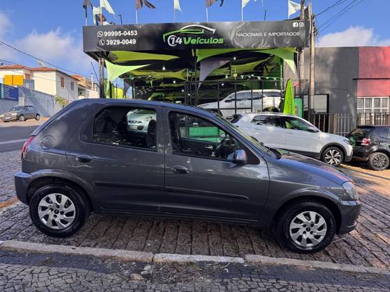 CHEVROLET CELTA 1.0 MPFI LT 8V FLEX 4P MANUAL CHEVROLET CELTA 1.0 MPFI LT 8V FLEX 4P MANUAL